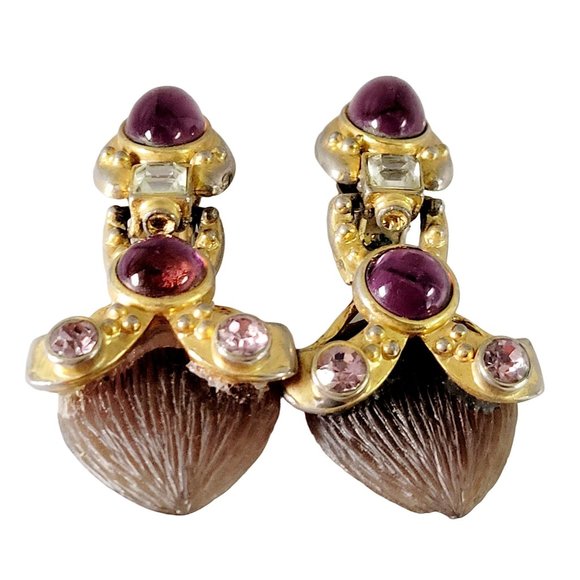 Vintage Designer Unsigned Etruscan Molded Lucite Heart Earrings (A369) - Picture 2 of 4